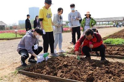 湖北工业大学在光谷挂牌首个校外劳动教育实践基地